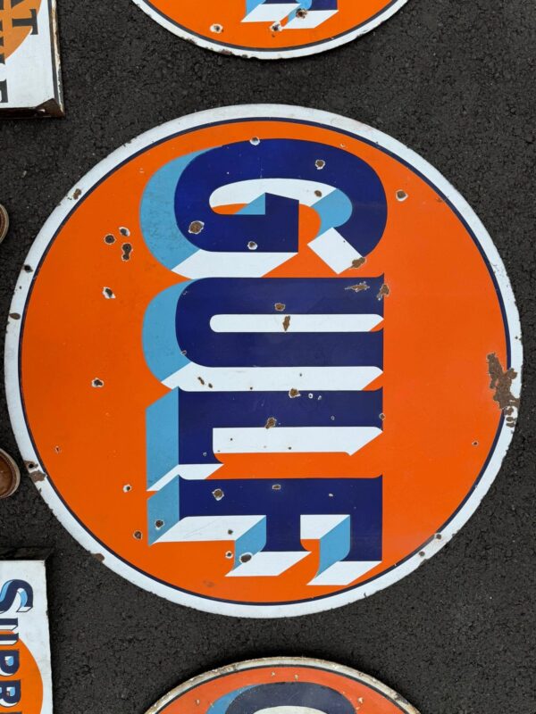Gulf Oil sign