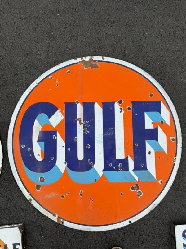 Gulf Oil sign