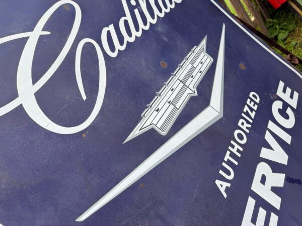 CADILLAC AUTHORIZED SERVICE SIGN